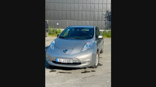NISSAN LEAF