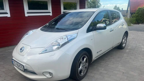 NISSAN LEAF Acenta