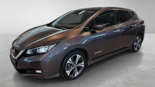 NISSAN Leaf 40kWh 40kWh Tekna Skinn BOSE R.Kam Navi ACC DAB ++