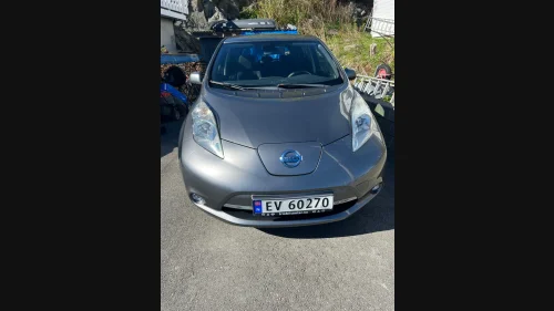 NISSAN LEAF