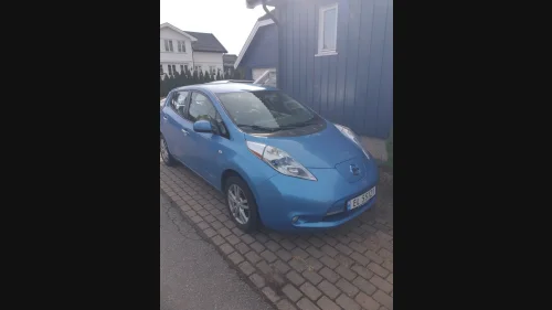 NISSAN LEAF
