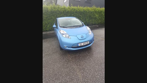 NISSAN LEAF