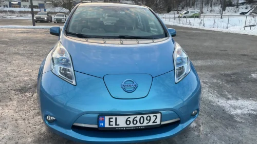 NISSAN LEAF