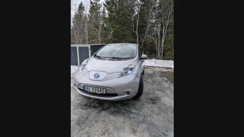 NISSAN LEAF