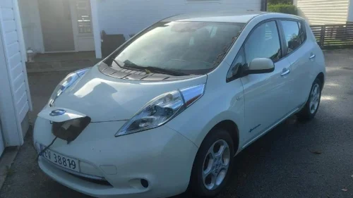 NISSAN Leaf LEAF