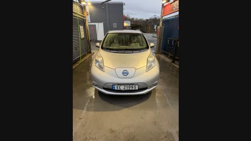 NISSAN LEAF
