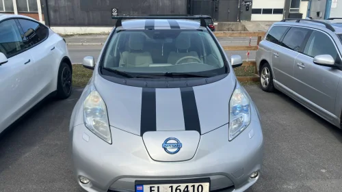 NISSAN LEAF