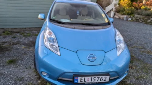NISSAN LEAF