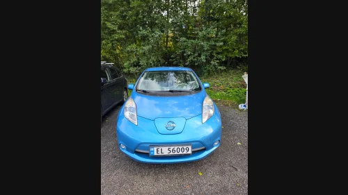 NISSAN LEAF