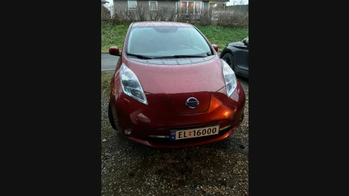 NISSAN LEAF