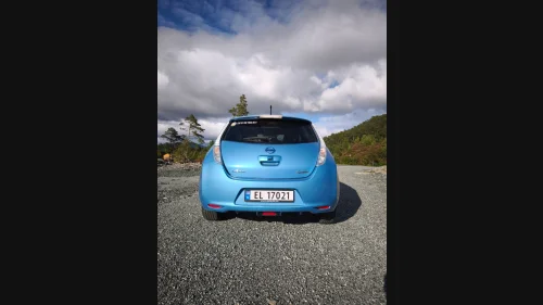 NISSAN LEAF