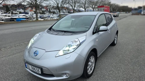 NISSAN LEAF