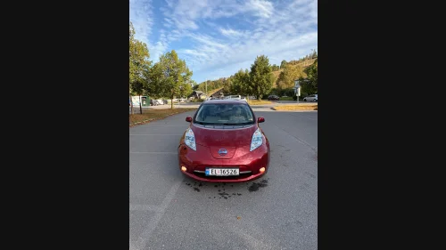 NISSAN LEAF