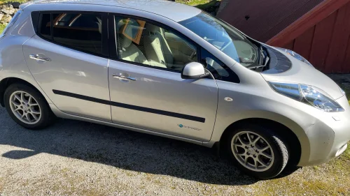 NISSAN LEAF ZE0