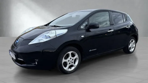 NISSAN LEAF 120km | 9/12 | Eu 04.28 | R.Kamera | Nav |