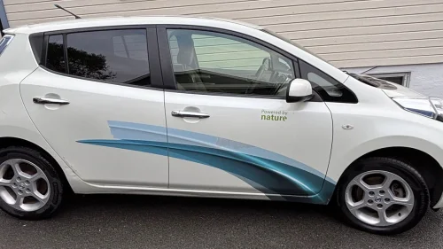 NISSAN LEAF