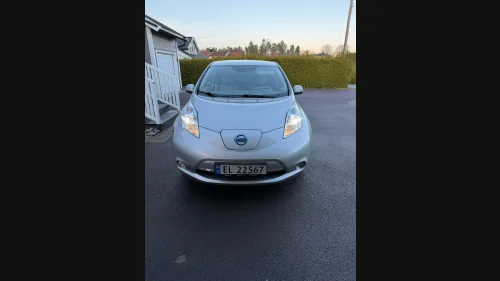 NISSAN LEAF