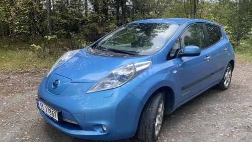 NISSAN LEAF