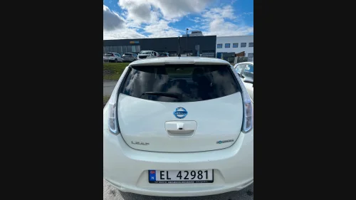 NISSAN LEAF
