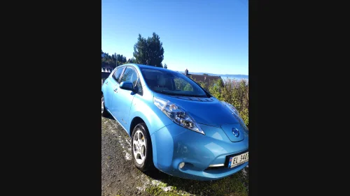 NISSAN LEAF