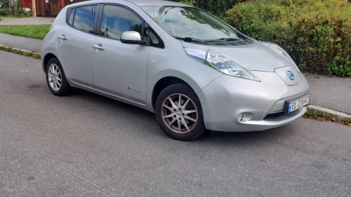 NISSAN LEAF ZE0