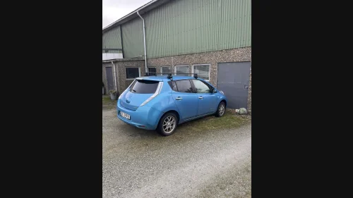 NISSAN LEAF
