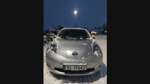 NISSAN LEAF