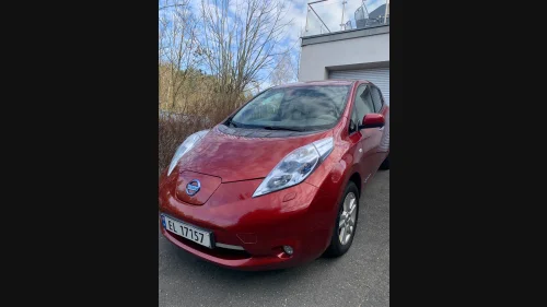 NISSAN LEAF