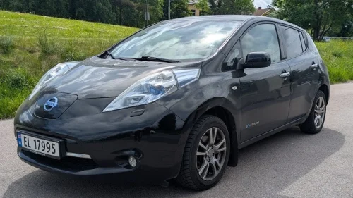 NISSAN LEAF