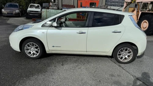 NISSAN LEAF 24kWh, 109200km, EU OK til 01.2027