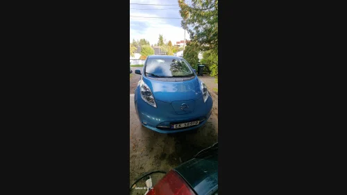 NISSAN LEAF