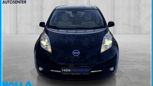 NISSAN LEAF Outlet | CC | Rattvarme | NAV | Piggdekk
