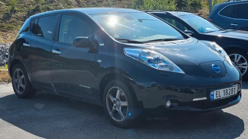 NISSAN LEAF