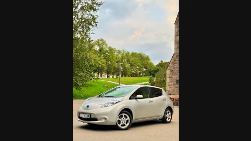 NISSAN LEAF Nissan Leaf