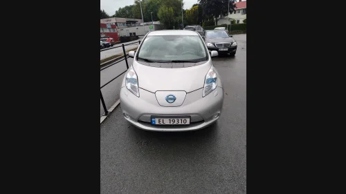 NISSAN LEAF Acenta