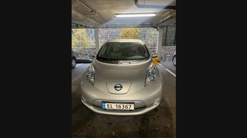 NISSAN LEAF