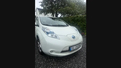 NISSAN LEAF