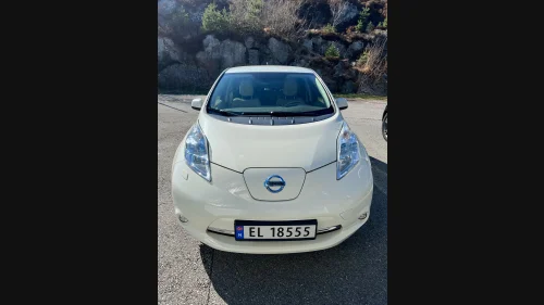 NISSAN LEAF
