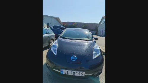 NISSAN LEAF
