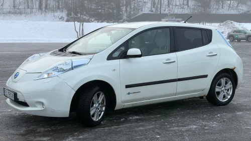 NISSAN LEAF Nissan Leaf I (ZE0)