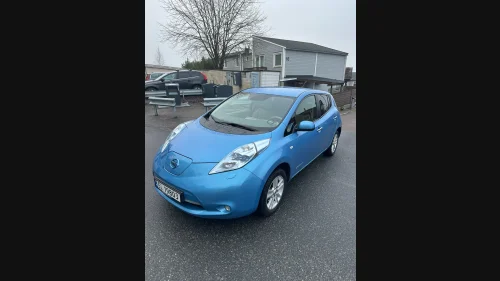 NISSAN LEAF