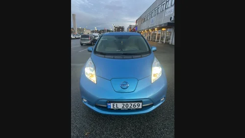 NISSAN LEAF