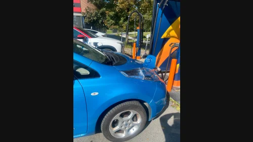 NISSAN LEAF