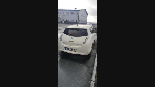 NISSAN LEAF