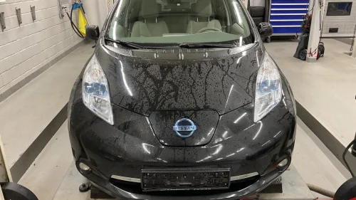 NISSAN LEAF