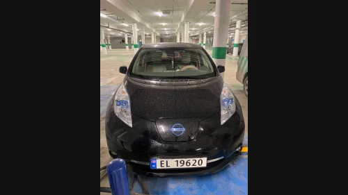 NISSAN LEAF
