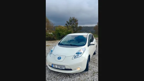 NISSAN LEAF