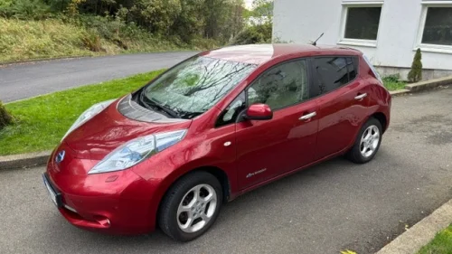 NISSAN LEAF