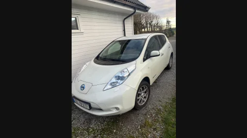 NISSAN LEAF Leaf