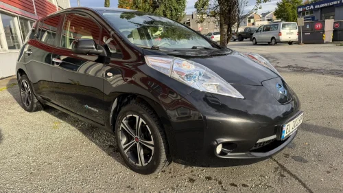 NISSAN LEAF Nylig eu,navi,ryggekamera